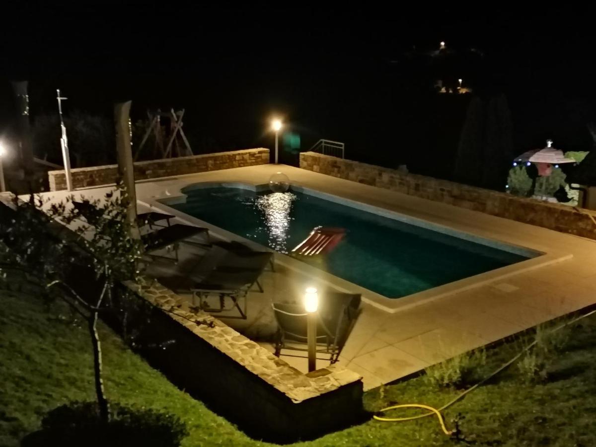 Holiday House Dol Cerovlje Bagian luar foto