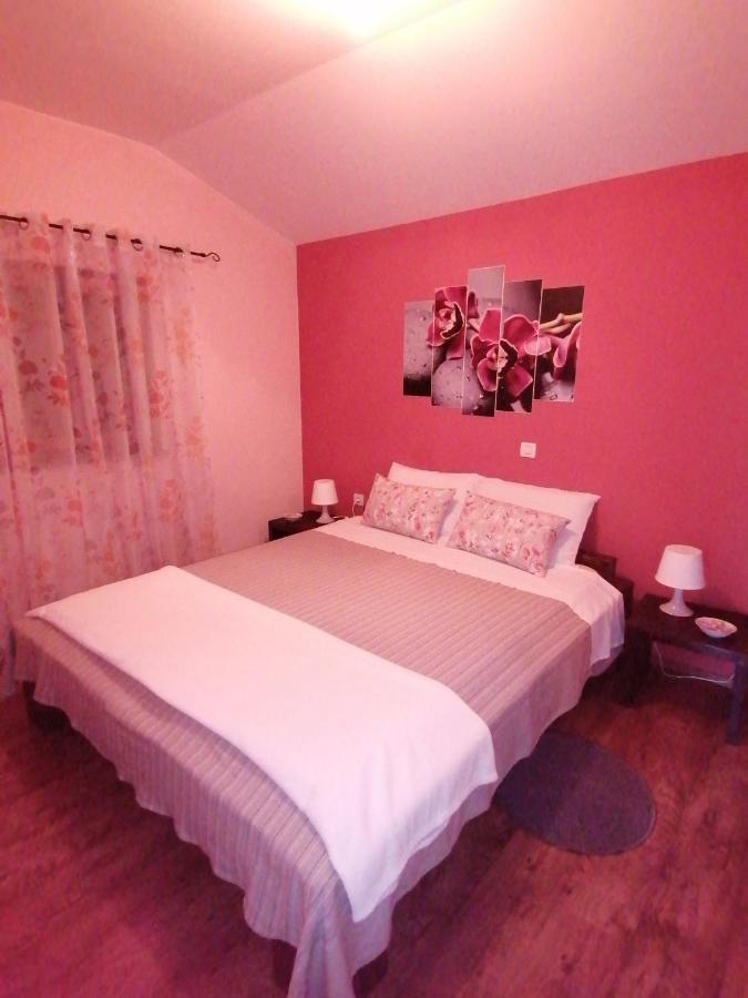 Holiday House Dol Cerovlje Bagian luar foto