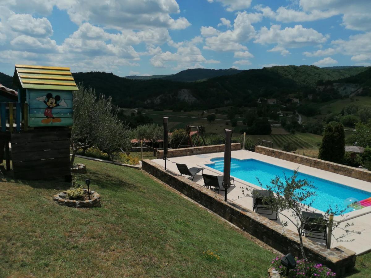 Holiday House Dol Cerovlje Bagian luar foto